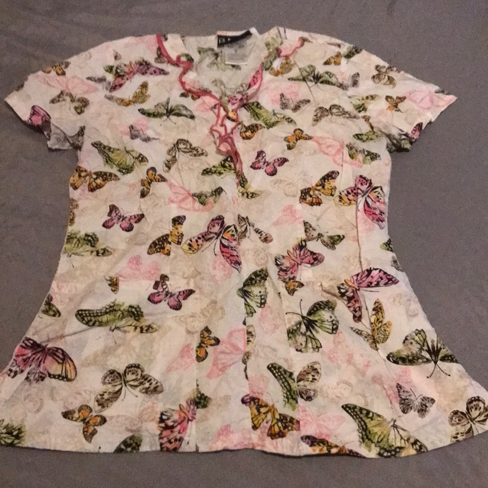 Small Cherokee scrub top